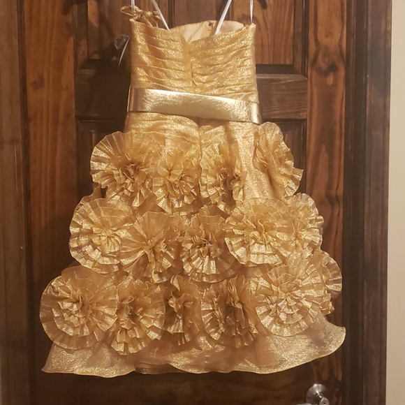 HOCO Alyce black label Gold rosette 3D floral flowers 4 cy - Picture 2 of 5